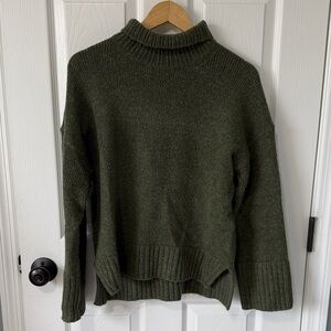 Abercrombie & Fitch Olive Green Mock Neck Sweater